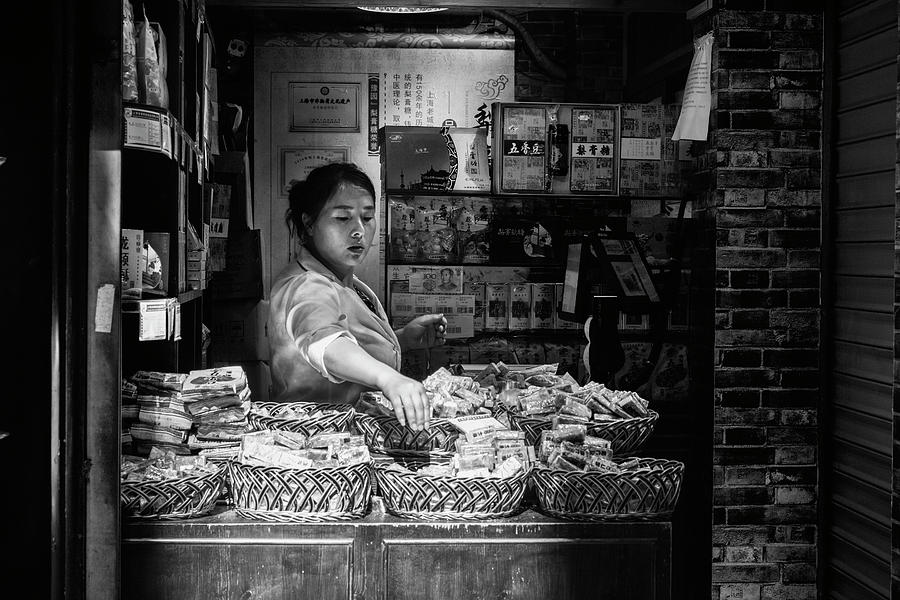 Street Photograph - Shanghai Market Vendor by Andrew Paranavitana