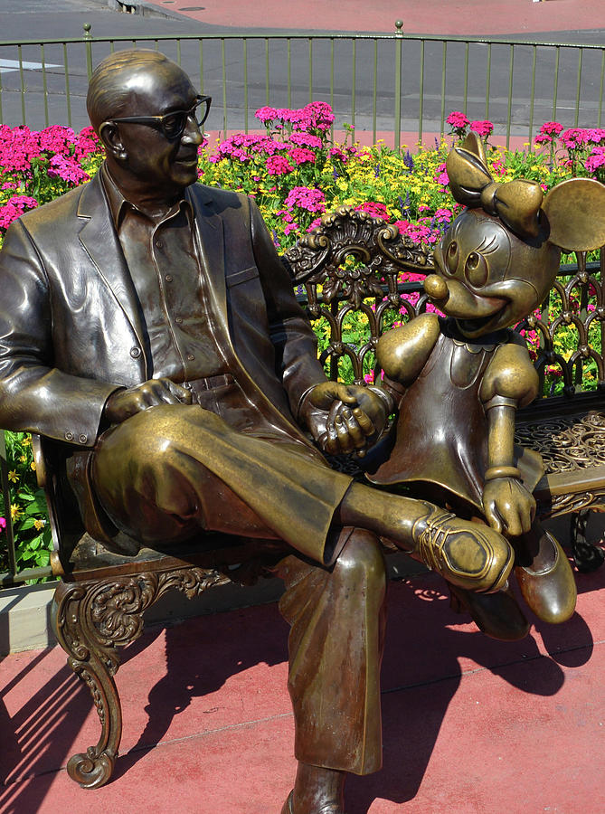 Sharing the magic Roy and Minnie Photograph by David Lee Thompson