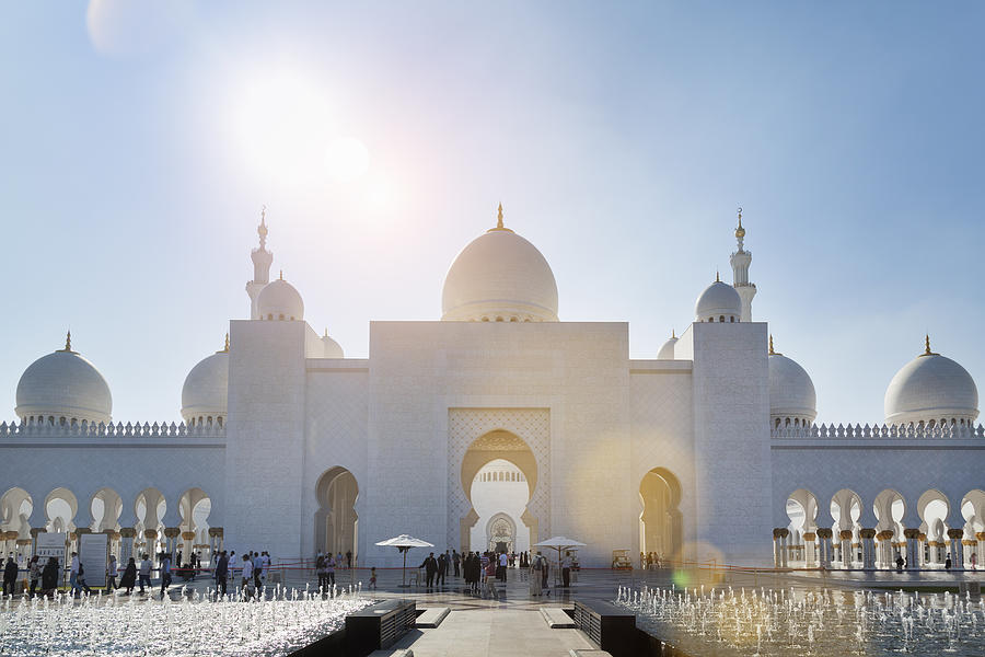 Sheikh Zayed Mosque at daytime, Abu Dhabi, United Arab Emirates Photograph by Cultura/Henglein and Steets