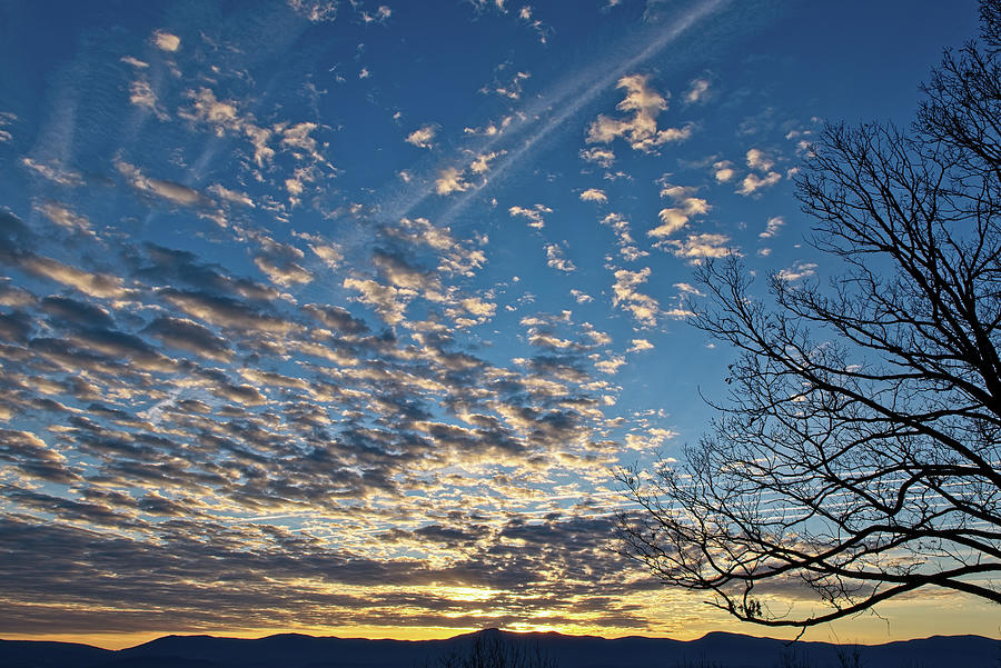Shenandoah Forever Sky Photograph by Lara Ellis