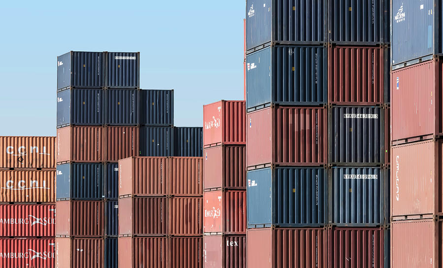 How To Stack Containers