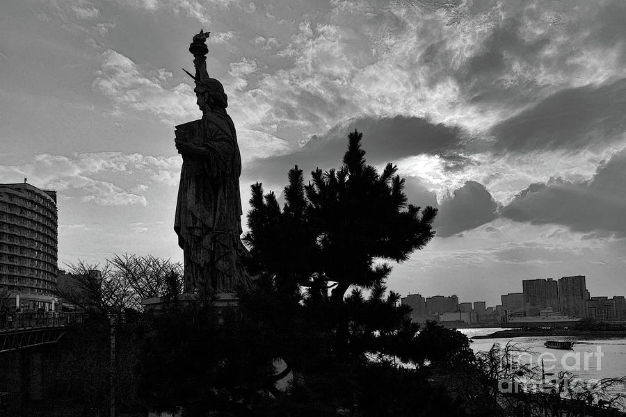 Silhouette of Statue of Liberty, Odaiba,Japan Photograph by Kiran Joshi