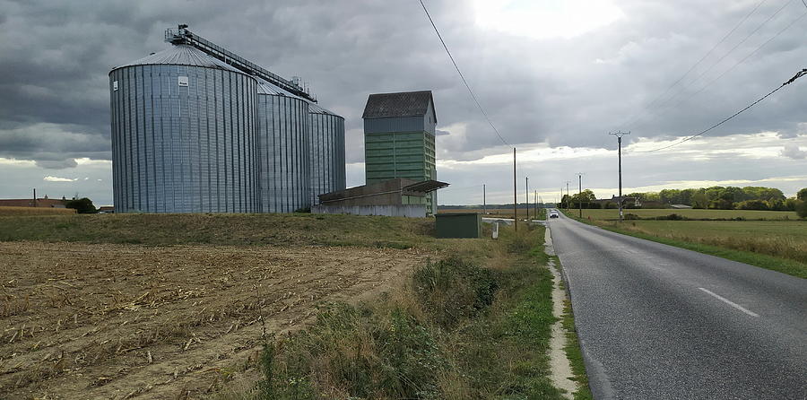 Silo a grain 2 Photograph by Philippe Paschutine - Fine Art America