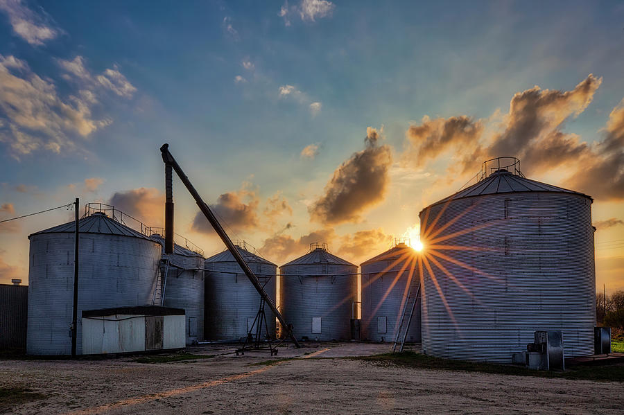 Silo Sunset Photograph By Mike Harlan Fine Art America 0953