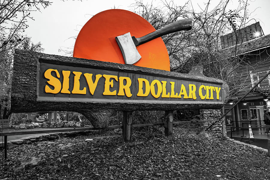 Silver Dollar City Welcome Sign - Selective Color Photograph by Gregory Ballos