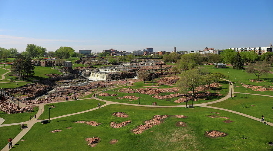 Sioux Falls Park Overlook Wide Angle Photograph by Dan Sproul