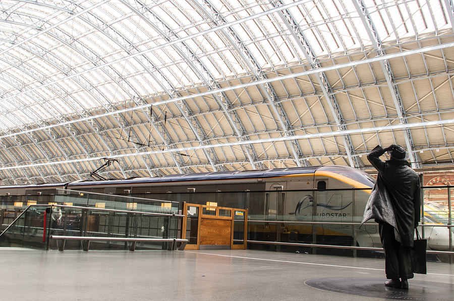 Sir John Betjeman Statue at St.Pancras Station London Photograph by Silvia Casali
