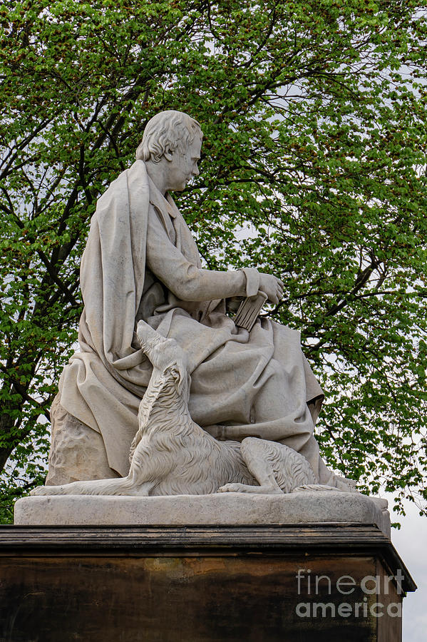 Landmark Photograph - Sir Walter Scott Statue by Bob Phillips