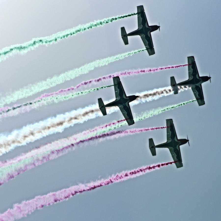 Sky Italian Flag Pioneer Team Photograph
