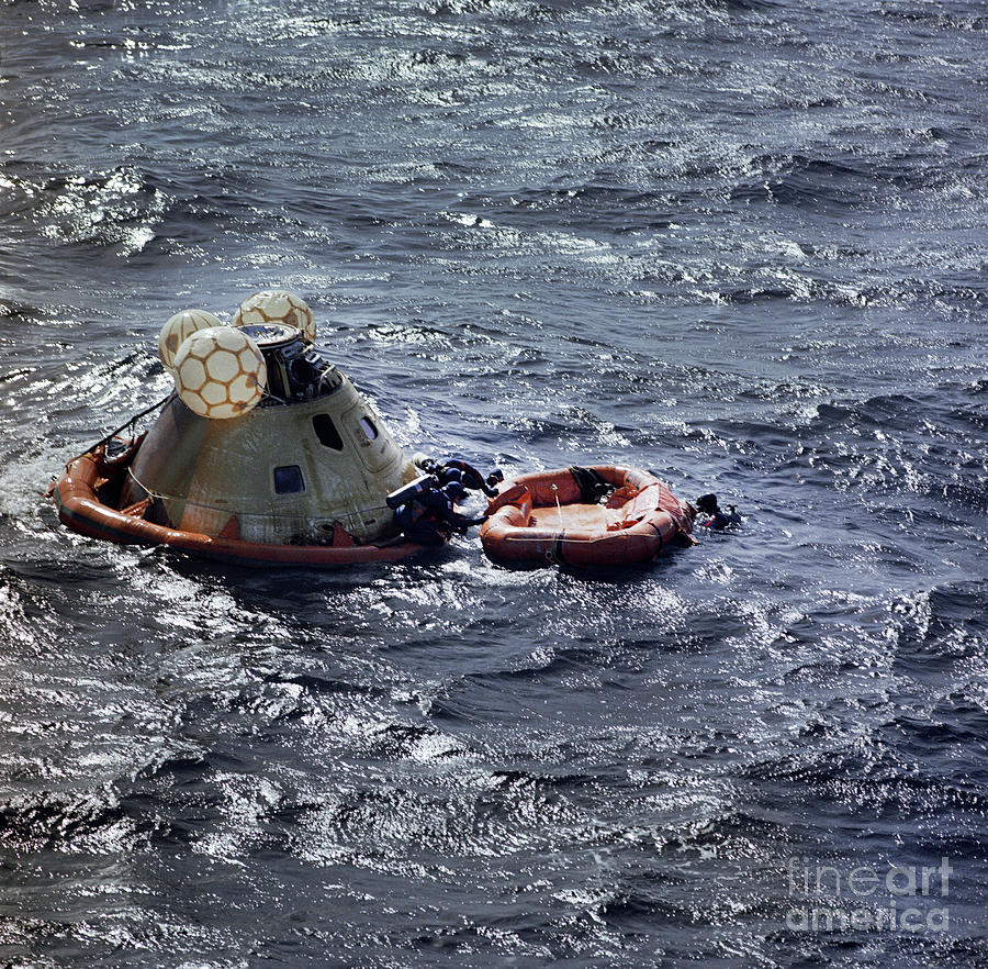 Skylab Splashdown, 1973 Photograph by Granger