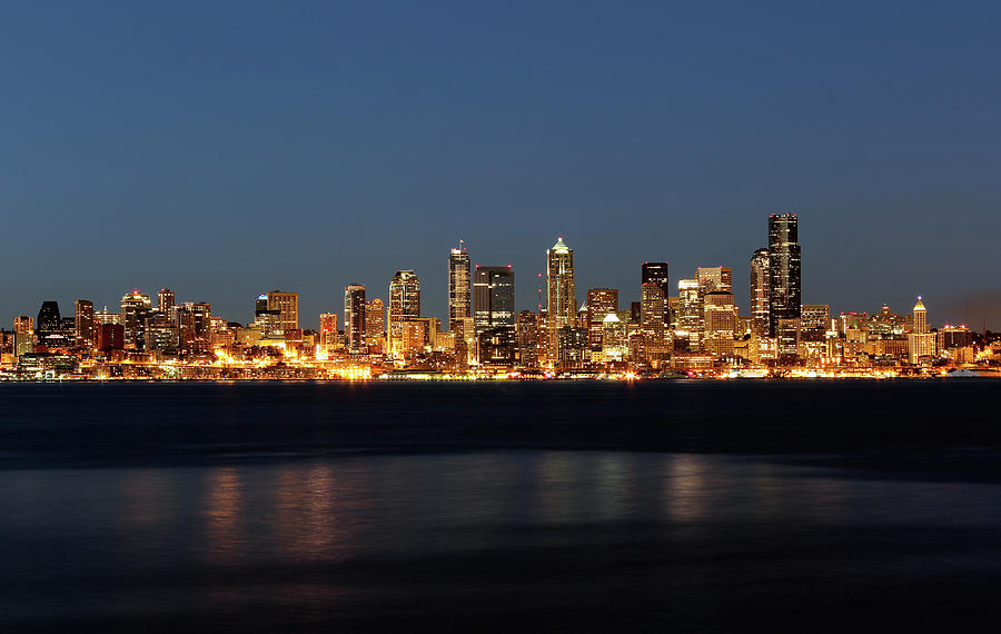 Skyline of Seattle Washington during night time by Thomas Baker