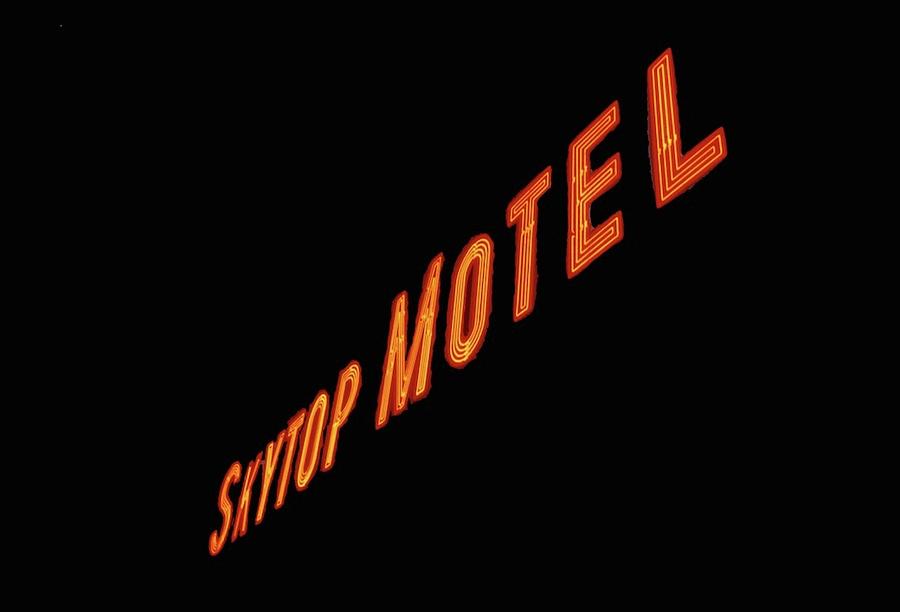 Skytop Motel Photograph by Leslie Porter
