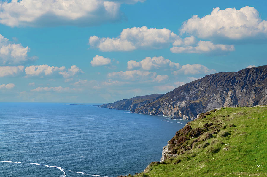 Sliabh Liag - Donegal Ireland Photograph by Bill Cannon