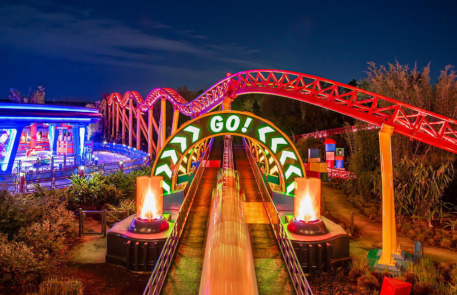 when did slinky dog dash open