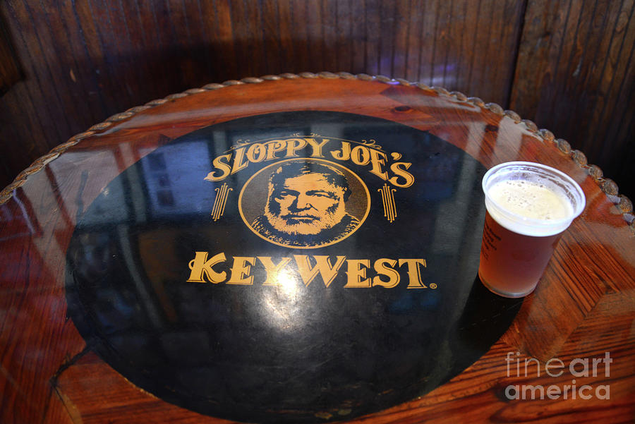 Sloppy Joes Bar and Hemingway  Photograph by David Lee Thompson