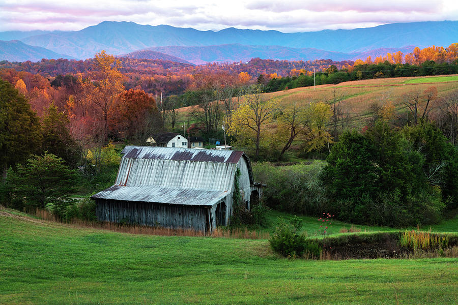 Fall Photograph - Smoky Mountains Barn In Fall by Carol Mellema