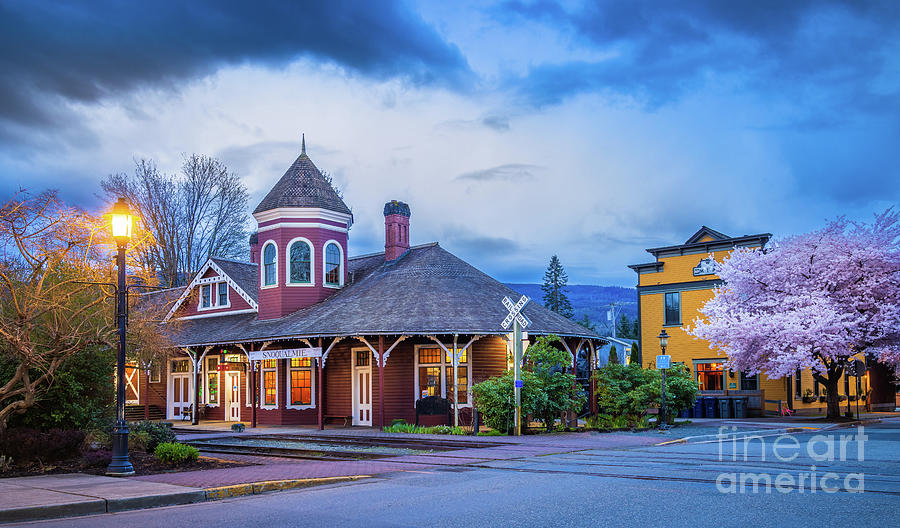 Snoqualmie Railway Station Photograph by Inge Johnsson
