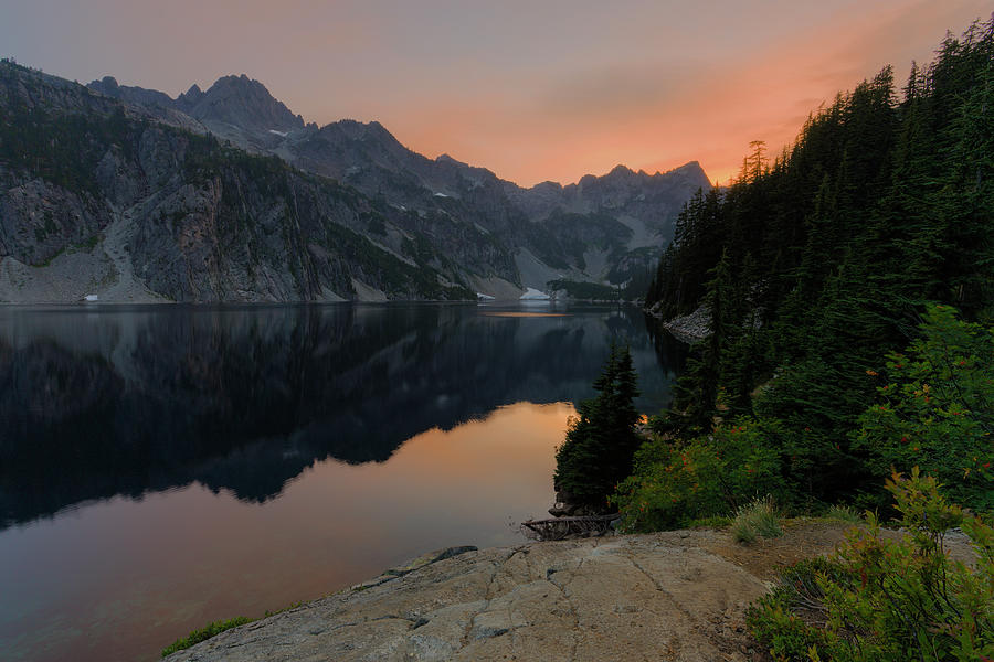 Snow Lake Sunset Photograph by Chris Pappathopoulos