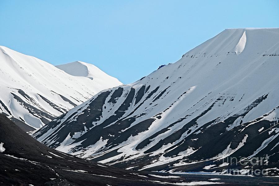 Snowy Mountain Landscape in Svalbard Photograph by Martyn Arnold