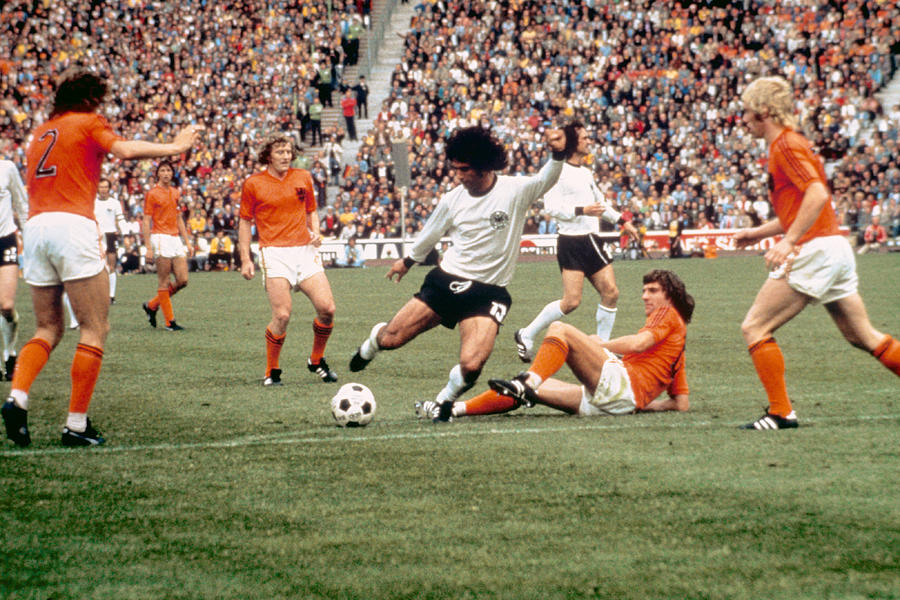 Soccer - World Cup 1974 - final - West Germany v Holland Photograph by Peter Robinson - EMPICS