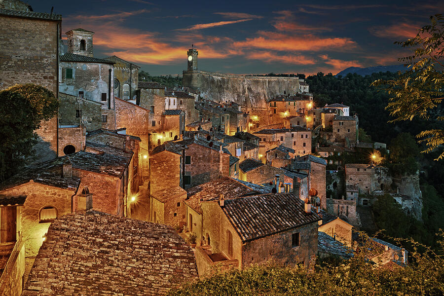 Sorano, Grosseto, Tuscany, Italy. Landscape of the medieval village ...