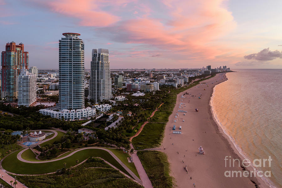 Miami Photograph - South Beach sunrise by Matteo Colombo