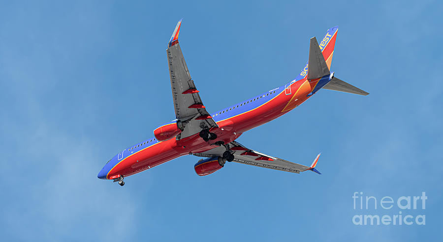 Southwest Jet - Final Approach into Charleston International Airport Photograph by Dale Powell