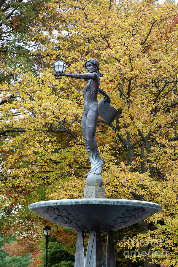 Spirit of Rockville Statue in Courthouse Square Photograph by William Kuta