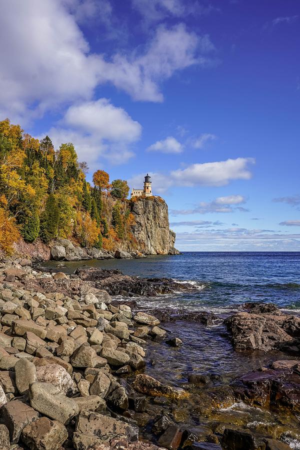 Split Rock Lighthouse in Autumn Photograph by Susan Rydberg