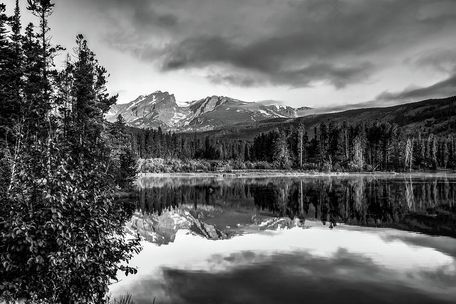 Sprague Lake Mountain Peaks - Rocky Mountain National Park - Black and ...