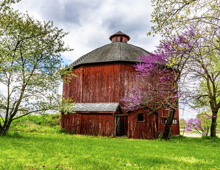 Spring At Clarence Quivey Round Barn Photograph by Scott Smith