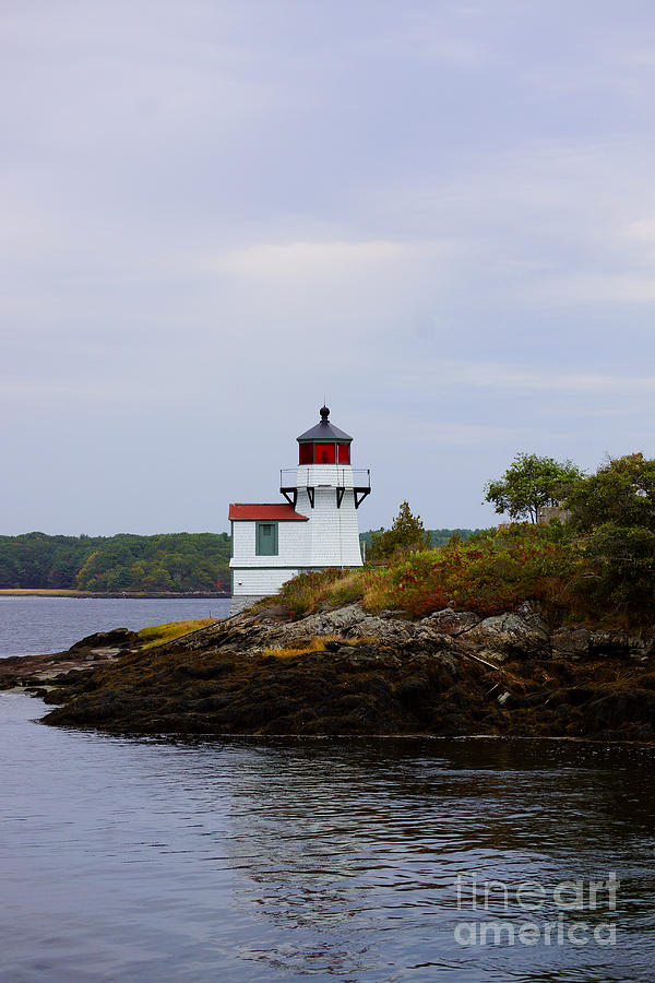 Squirrel Point Light by Kyle Neugebauer Squirrel Point Light by Kyle Neugebauer