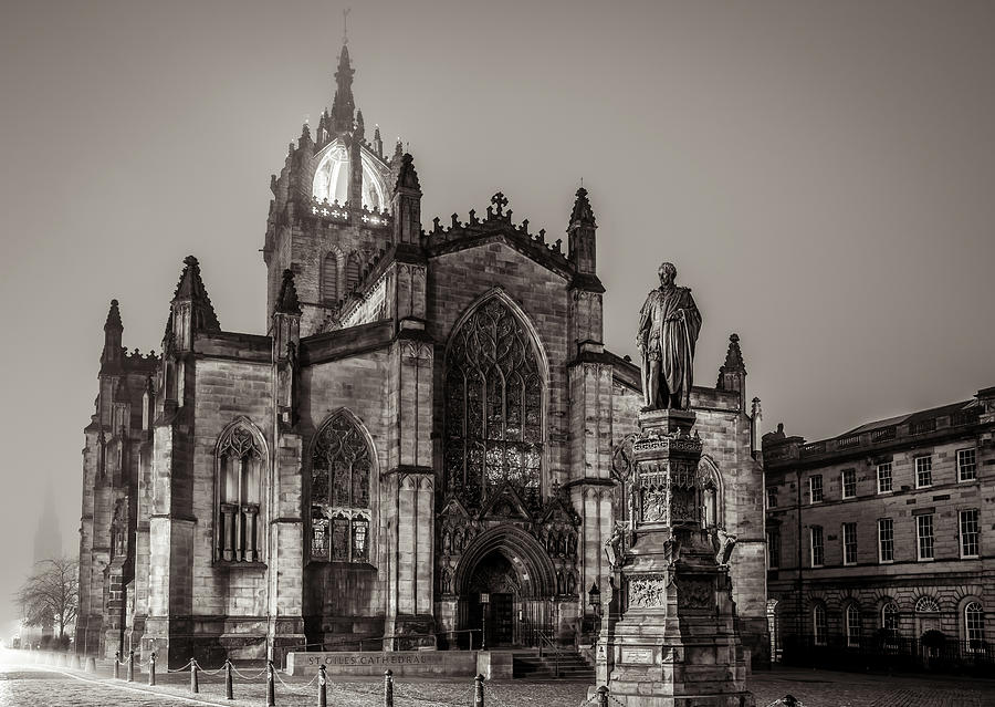St Giles Cathedral Edinburgh Fog Monochrome Photograph by Scott McGuire