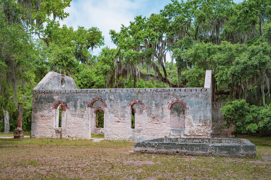 St. Helena Island Chapel of Ease 11 Photograph by Cindy Robinson