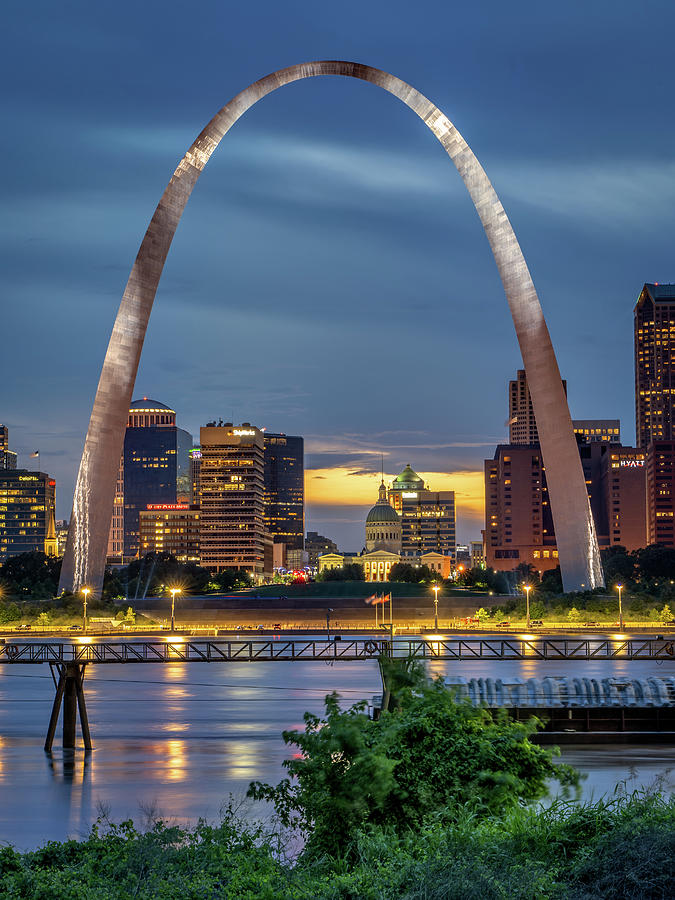 St. Louis Gateway Arch Sunset Photograph by Brad Boland