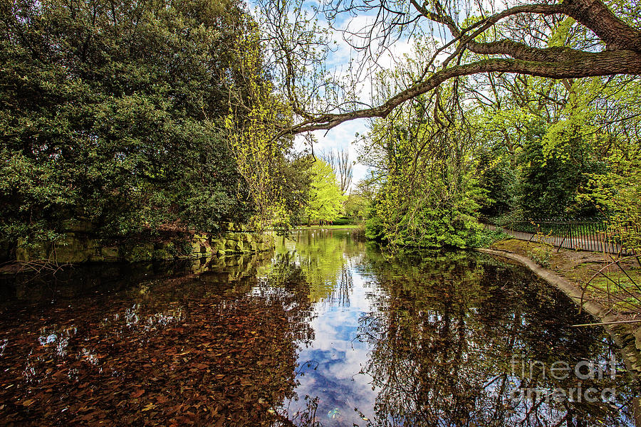 St. Stephen's Green Photograph by Scott Pellegrin - Pixels