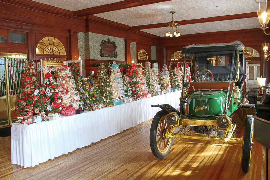 Stanley Hotel Christmas Photograph by Curtis Boggs Fine Art America