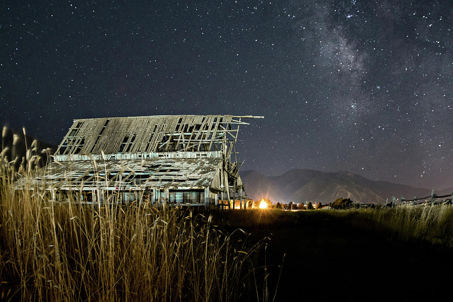 Starry Barn Photograph by Wesley Aston