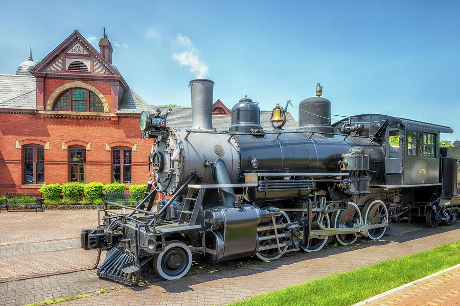 Steam Engine No. 476 - Oakland Train Depot Photograph by Susan Rissi Tregoning