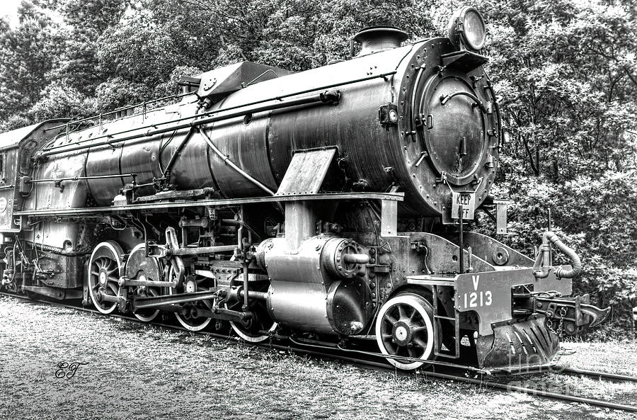 Steam Train 2 Photograph by Elaine Teague