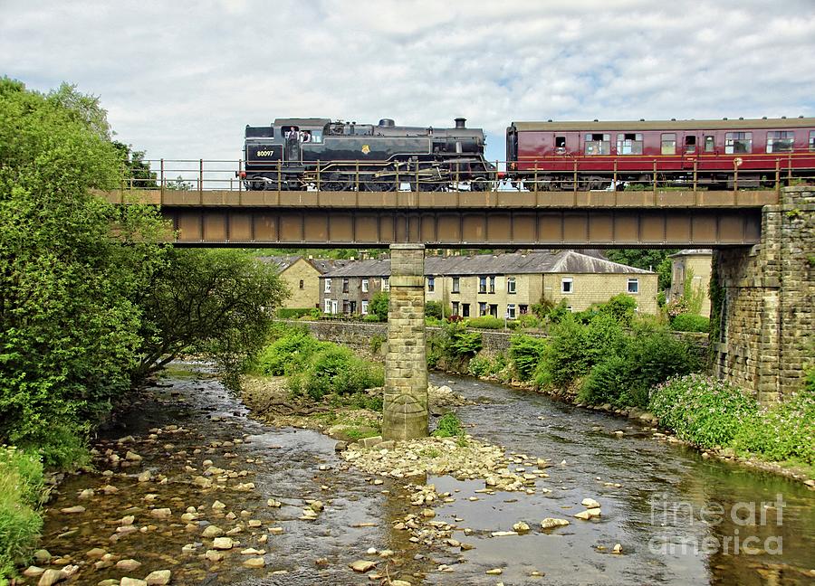Steam train on Brooksbottom Viaduct. Photograph by David Birchall