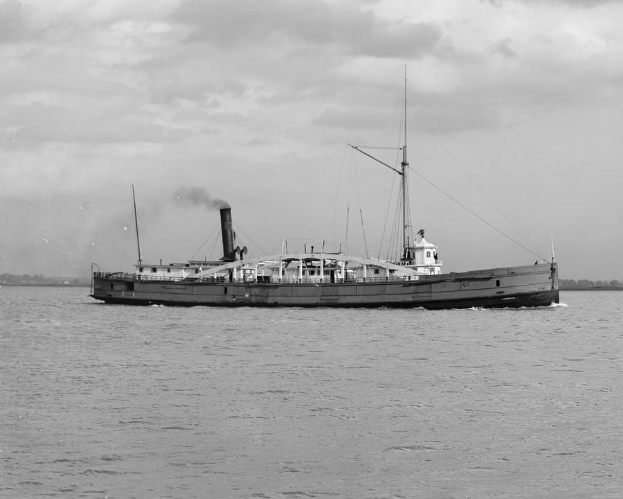 Steamship Montana, Large Steam Ship, Early 1900s Photograph by Visions ...