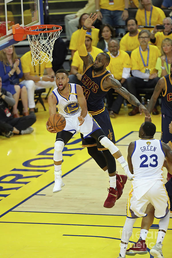 Stephen Curry and Lebron James Photograph by Joe Murphy