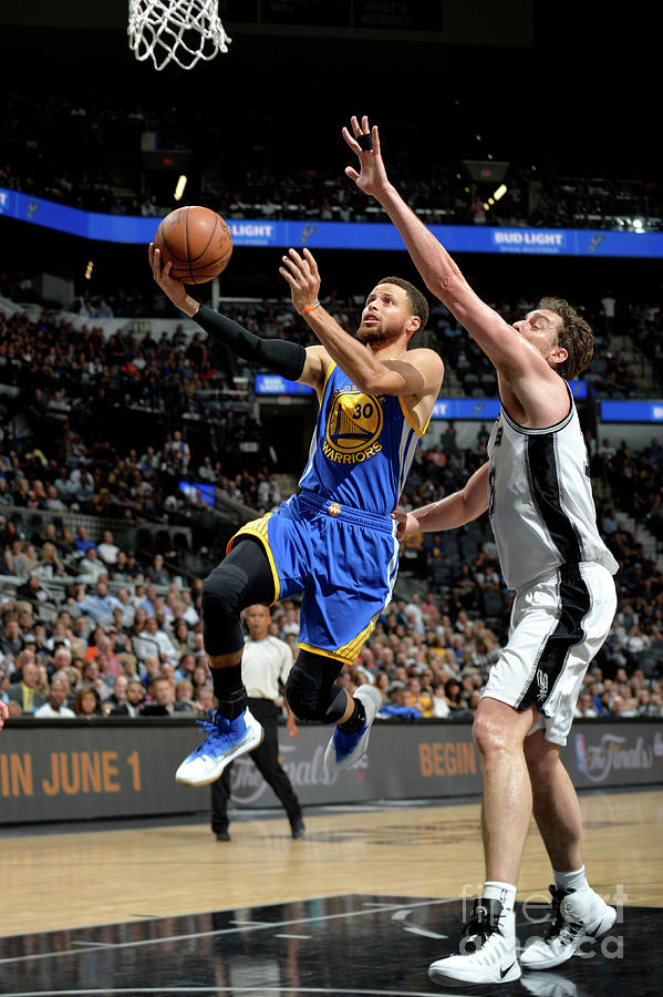Stephen Curry Photograph by Mark Sobhani