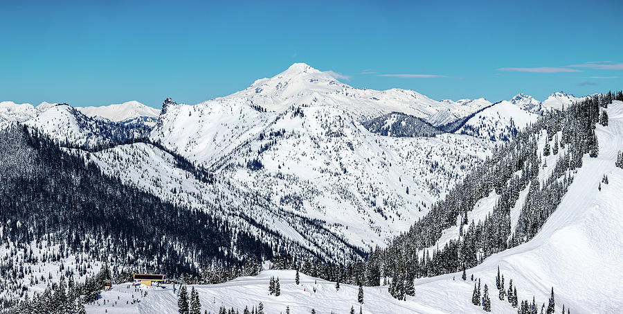 Stevens Pass with Lichtenberg Mountain and Glacier Peak Photograph by ...