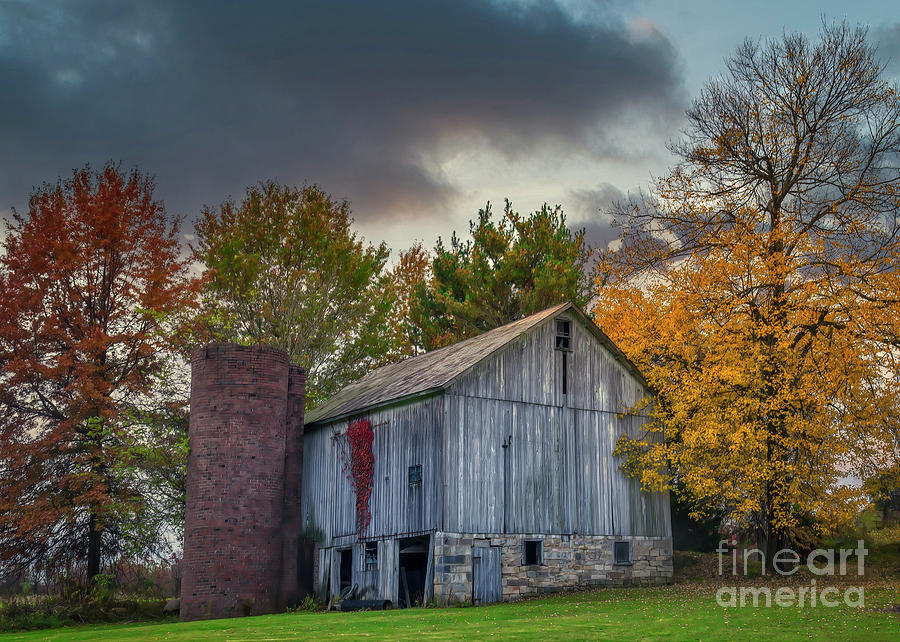 Stormy Gray Pennsylvania Barn Photograph by Janice Pariza