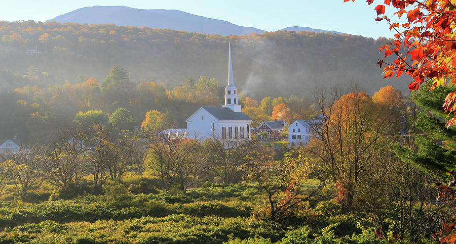 Stowe Vermont Church In Autumn Photograph by Dan Sproul