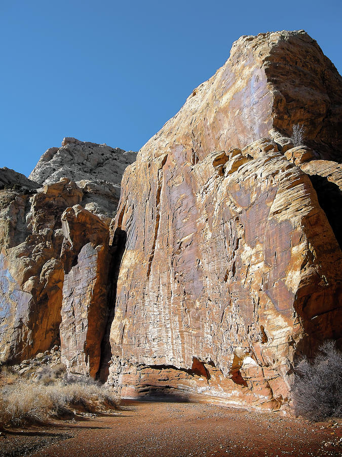 Strange geological textures and vivid colors of the Great Wash in late ...