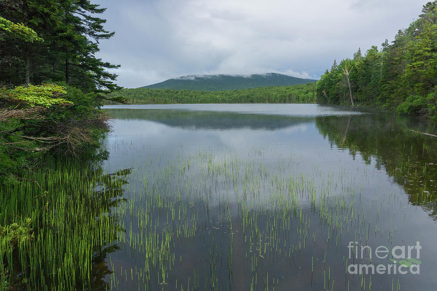 Mountain Photograph - Stratton Pond by Jonathan Welch