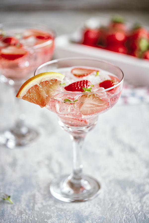 Strawberry Blood Orange Spritzers Cocktail Photograph by GMVozd